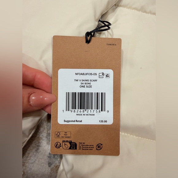 THE NORTH FACE X SKIMS Nuptse Scarf In Bone (slight flaw) - Picture 9 of 13